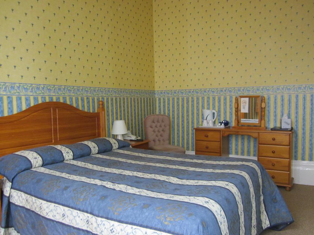 The Highcliffe Hotel คลีฟดอน ห้อง รูปภาพ