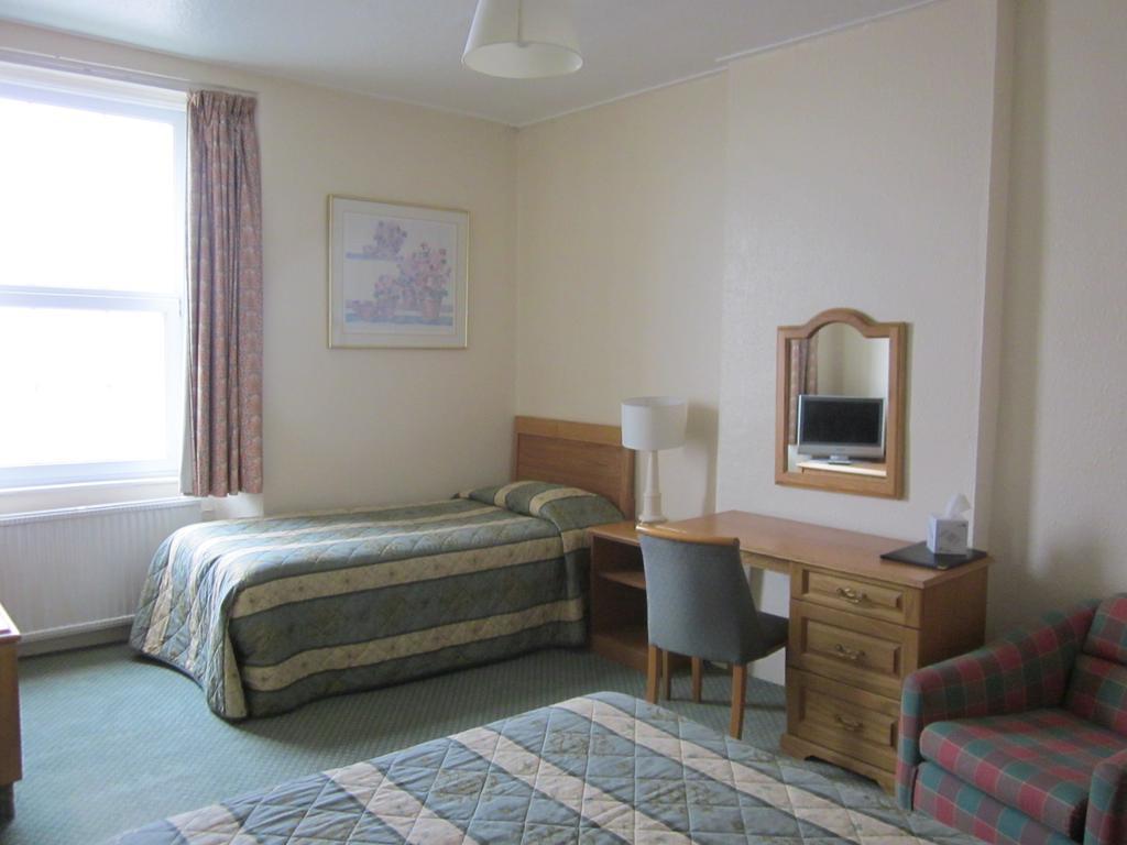 The Highcliffe Hotel คลีฟดอน ห้อง รูปภาพ